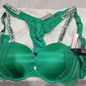Victoria's Secret Emerald Green Bra and Panty Set
